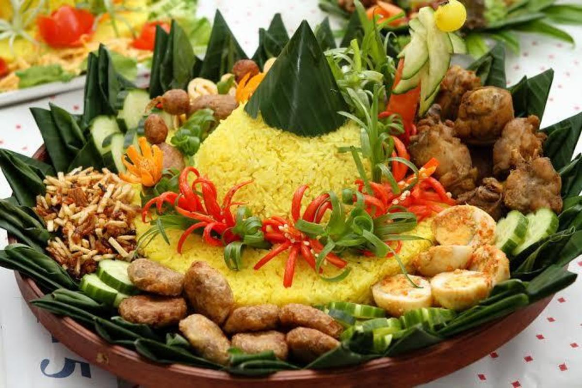Tumpeng: A Traditional Indonesian Dish for Celebrations