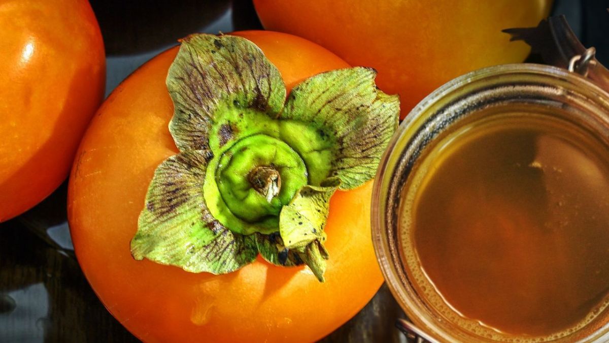 Uses and Health Benefits of Persimmon Vinegar, a Fruit Vinegar