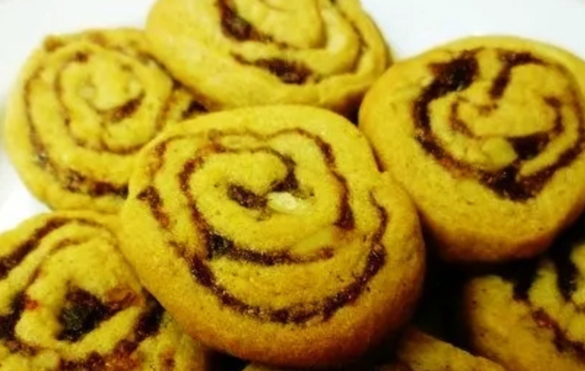 Old-Fashioned Heritage Rolled Pinwheel Cookies With Dates and Nuts