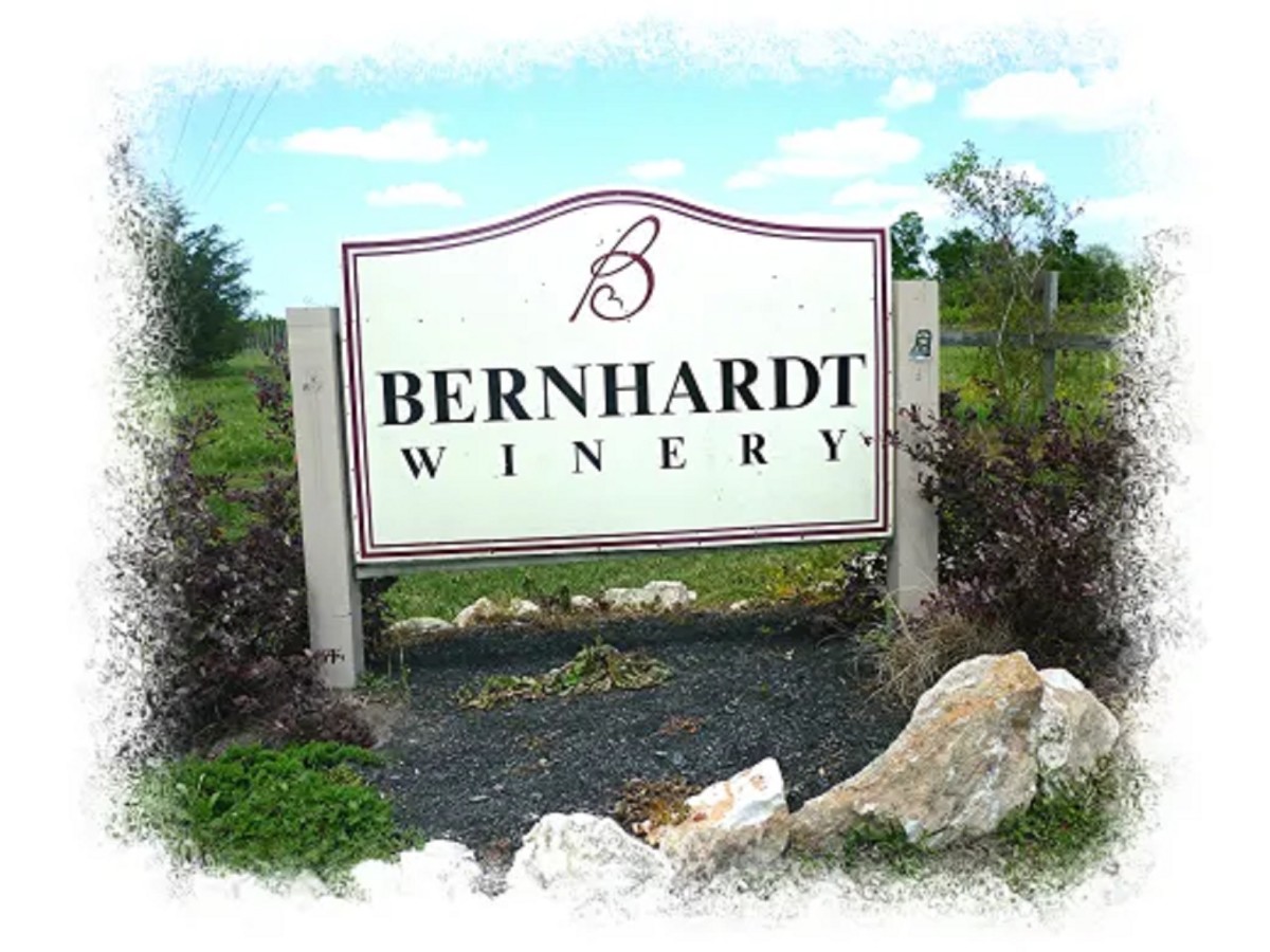 Bernhardt Winery Pictures: Texas Bluebonnet Wine Trail