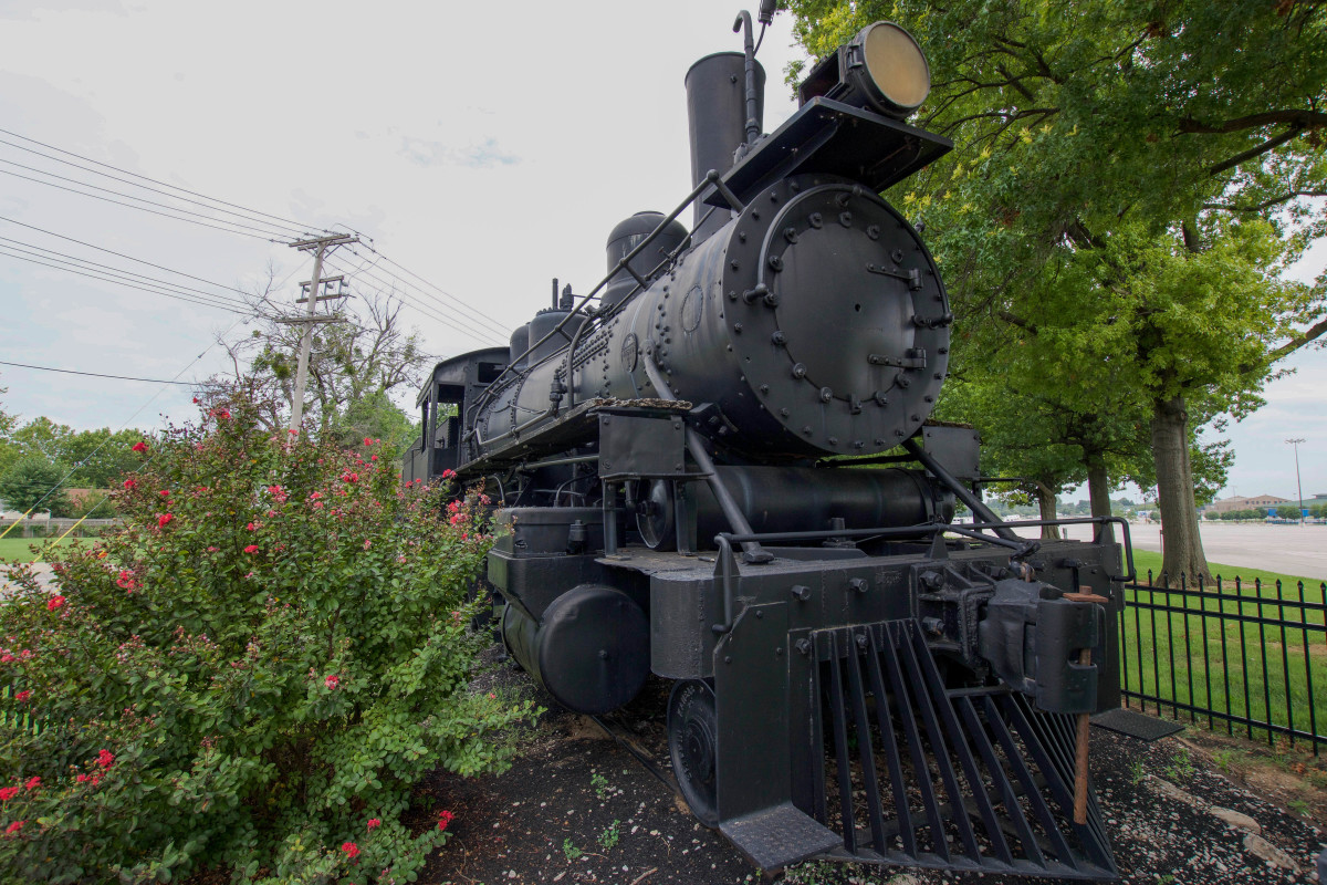 historic-steam-locomotives-along-route-66-wanderwisdom