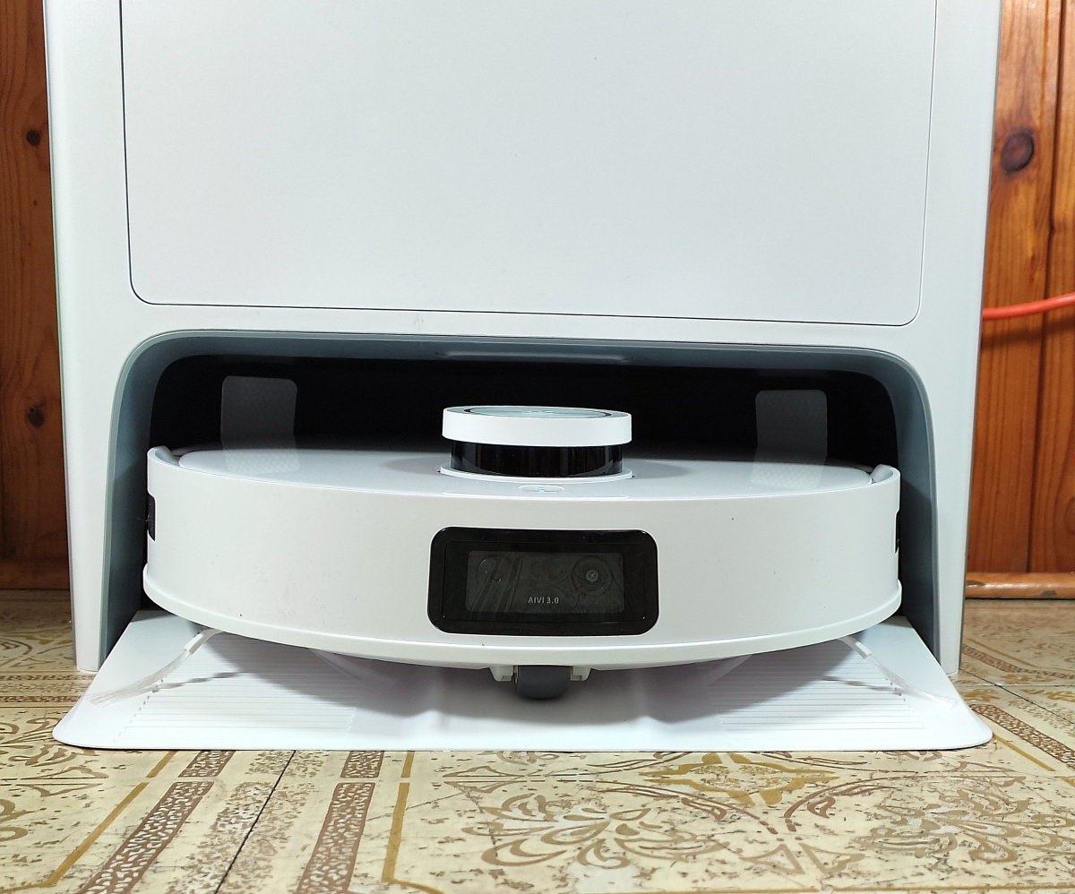 Review Of The ECOVACS Deebot T10 Omni Robot Vacuum - Dengarden