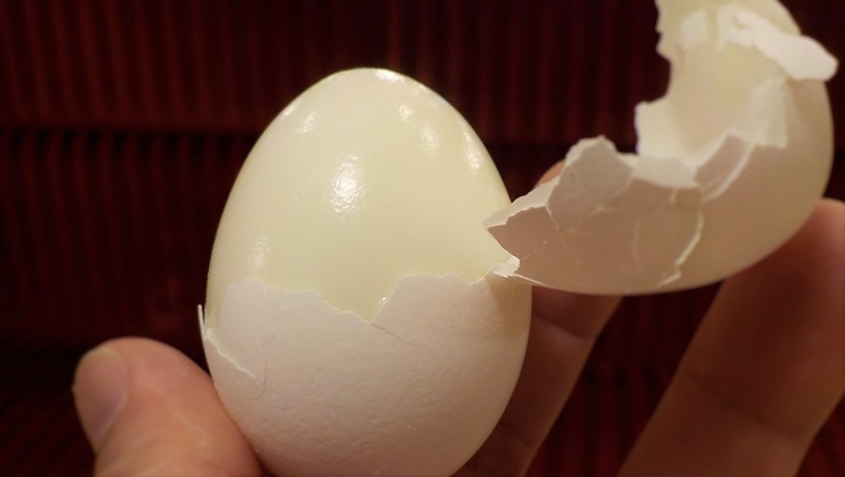 5 Secrets of Making Easy-Peel Hard Boiled Eggs