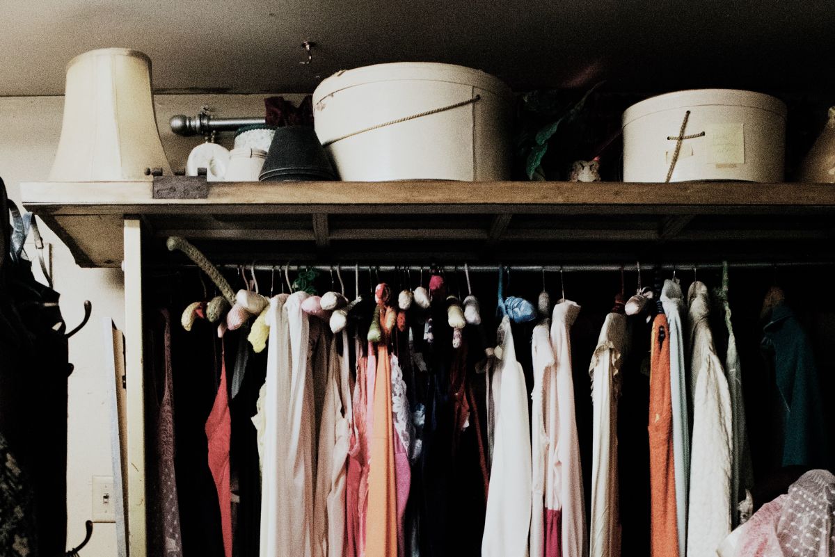 How to Add a Pull-Chain Light to a Closet