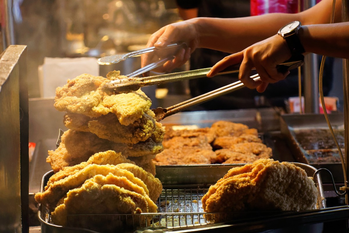 New Chicken Joint Serving Massive Cutlets in NYC Has People Lining Up