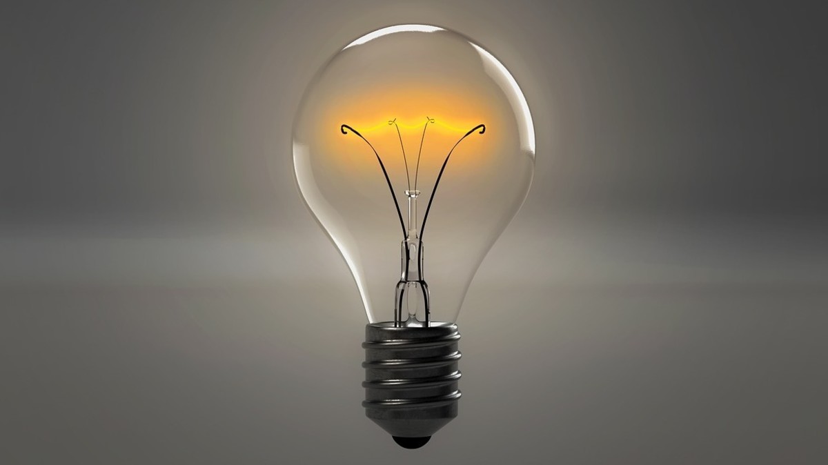 A Guide to Choosing Lighting for Your Home: LED, Metal Halide, CFL, Sodium and Incandescent