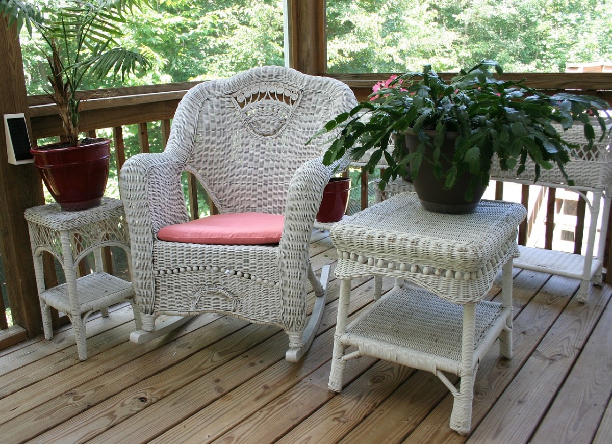 How to Restore and Repaint Wicker Furniture