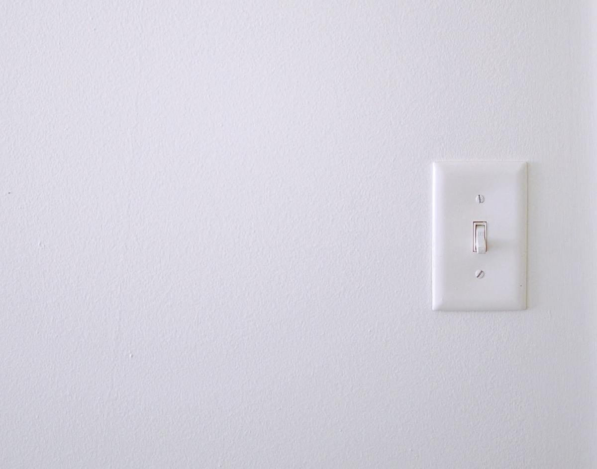Installing or Replacing a Light Switch