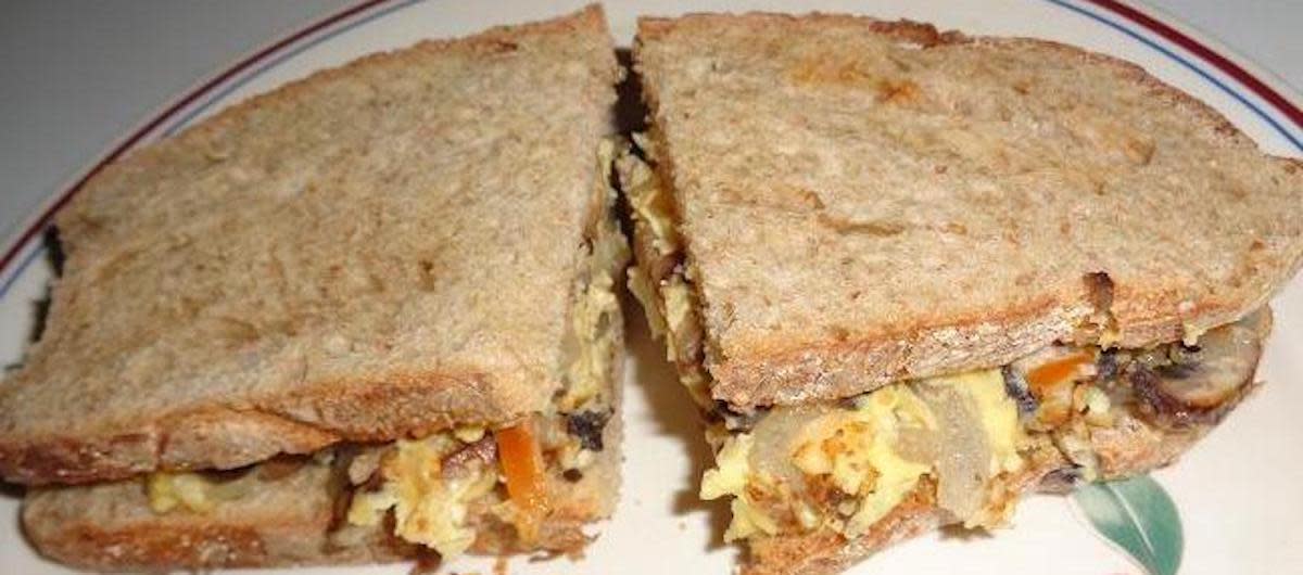 Scrambled Egg and Cheese Omelet Sandwich Recipe