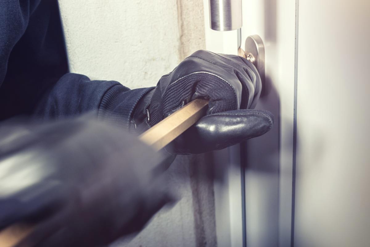 7 Easy Ways to Burglar-Proof Your Home for Free