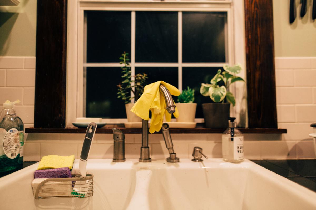 Self-Plunging Sink Drain - Fine Homebuilding