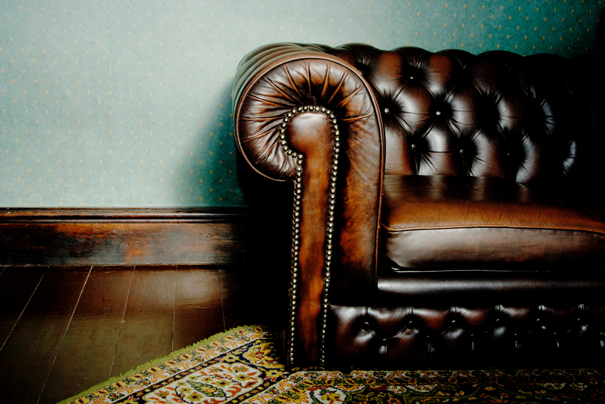 How to Get Stinky Smells of Leather Furniture - Dengarden