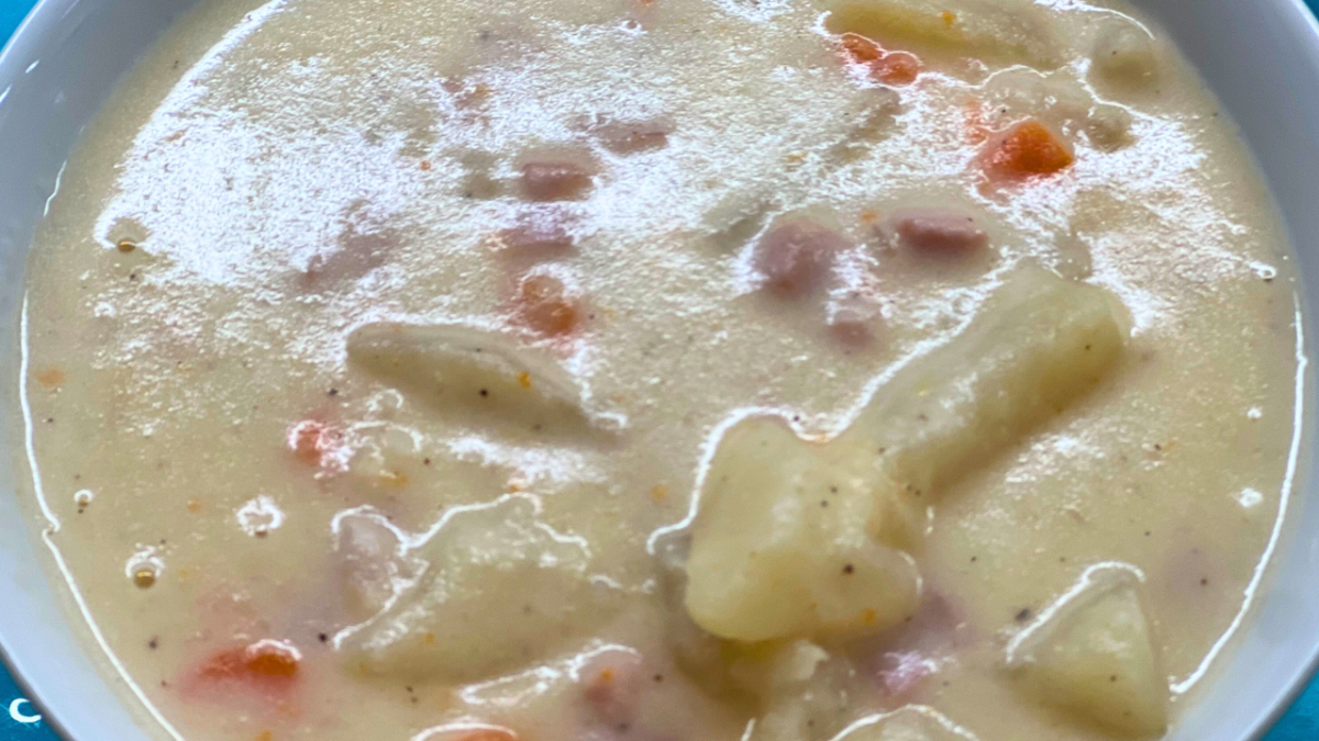 One-Pot Cheesy Ham and Potato Soup Recipe