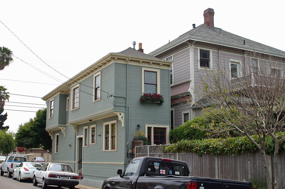 Spite Buildings Are Made to Annoy Neighbors