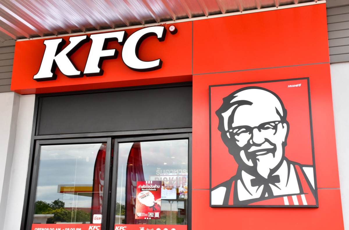 KFC's New Chicken Nuggets Are Causing Quite the Stir - Delishably News