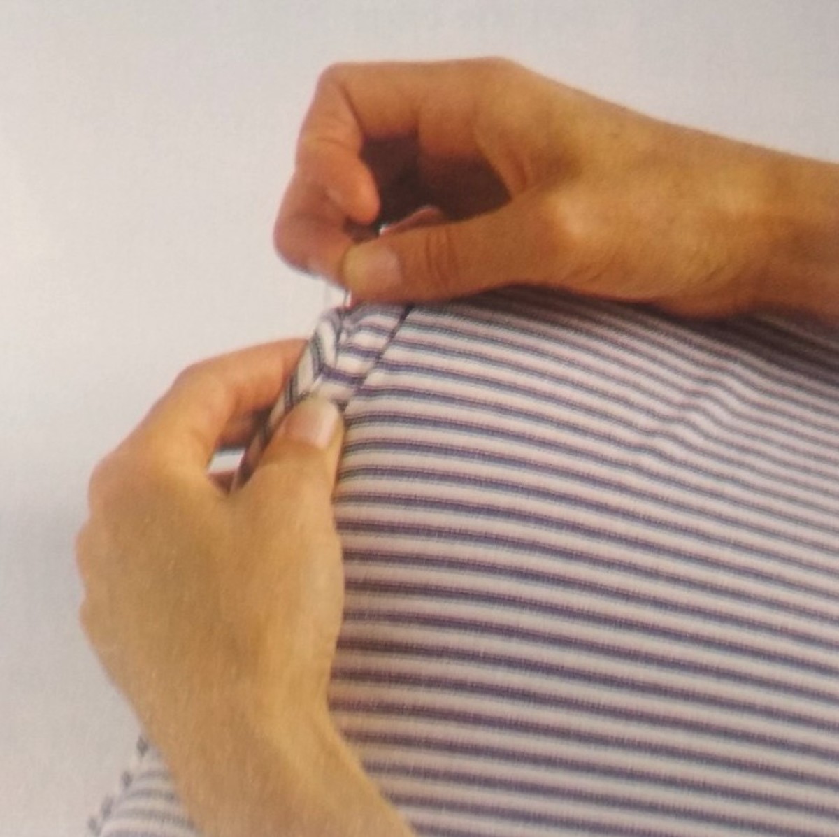 How to Make a Simple Seat Cushion with Buttons and Ties HubPages