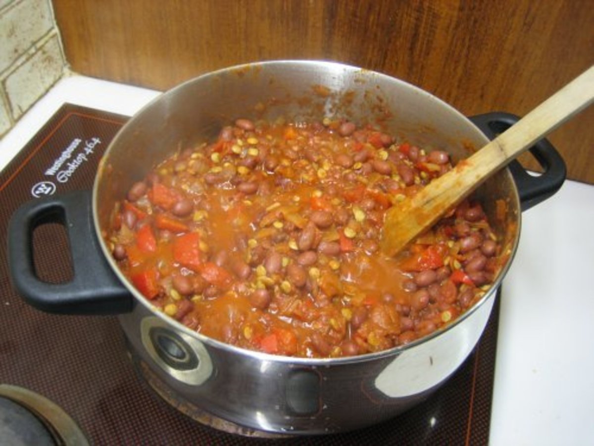 Vegetarian chili can be frozen successfully if you follow these basic guidelines. 