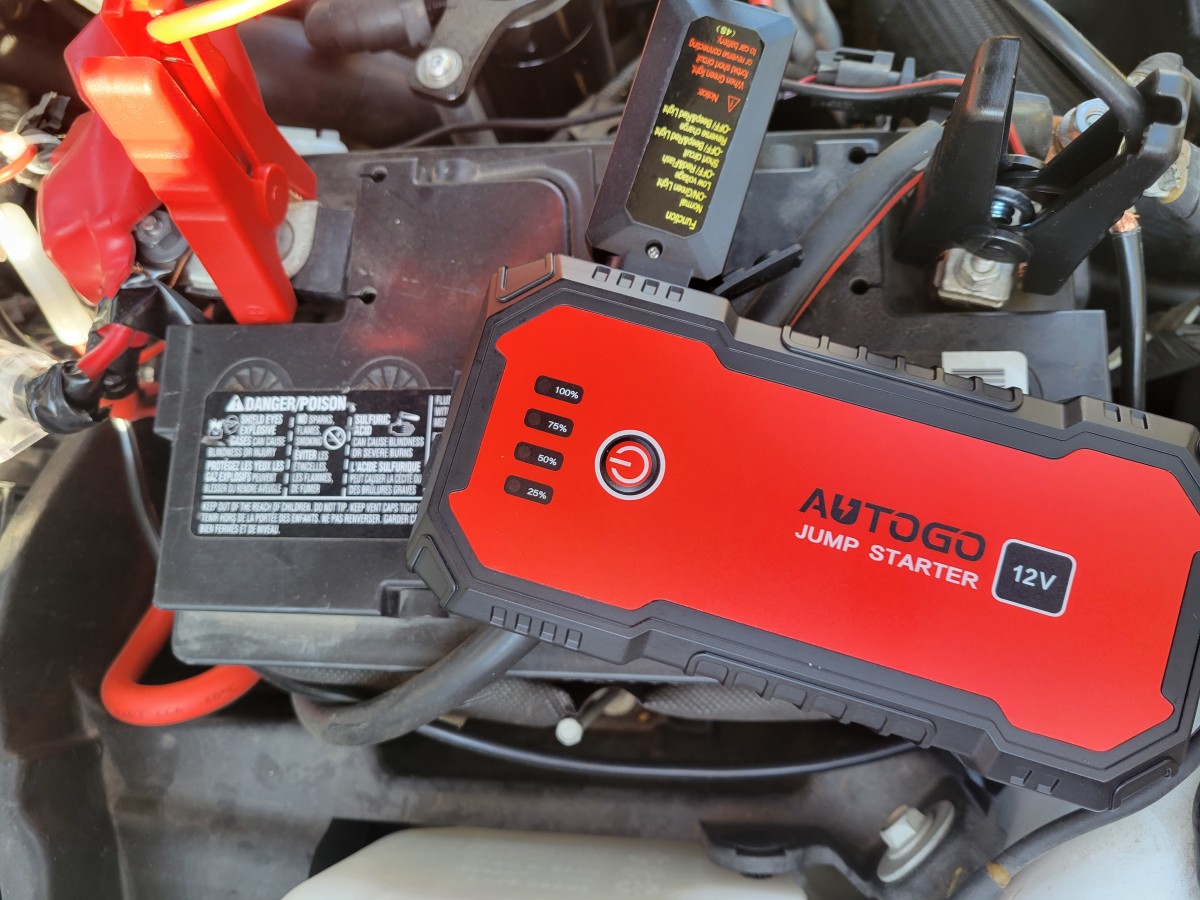 Review of the AUTOGO S901 2000A Jump Starter - AxleAddict