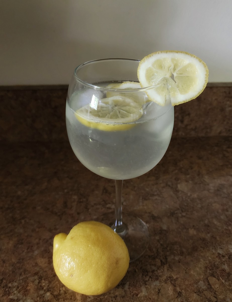 Homemade Lemonade With Food Network Trick