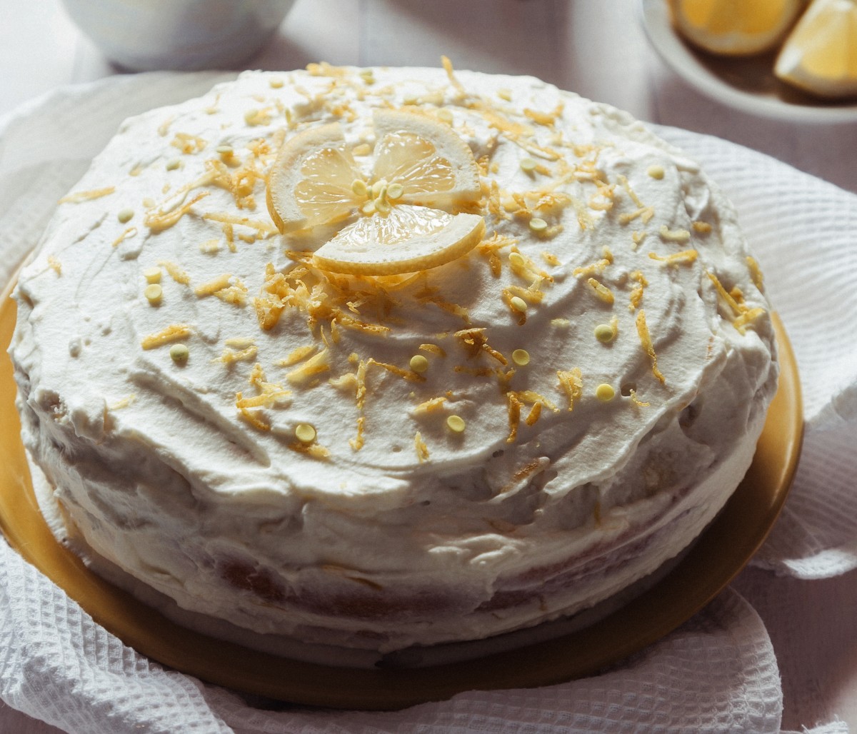 Pastry Chef Garnish Cake Melted Chocolate Stock Photo 412490404 |  Shutterstock