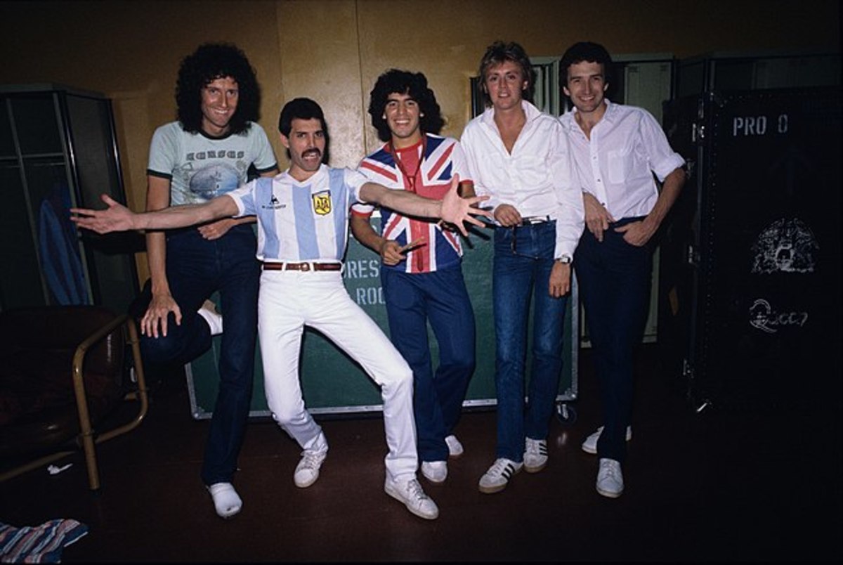 Where does Queen's "Bohemian Rhapsody" rank on my list of best '70s rock songs? Find out below!