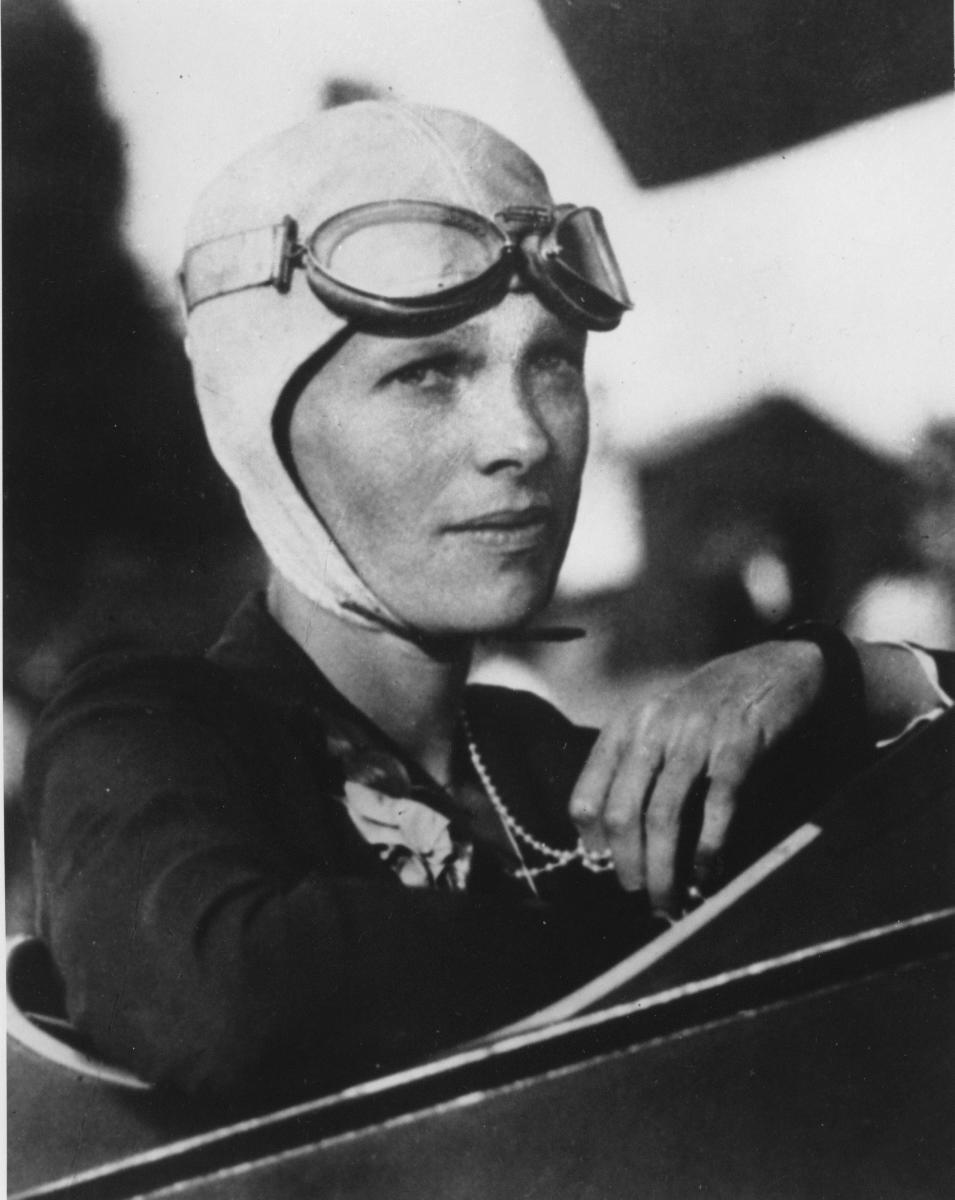 10 Bizarre Theories on the Fate of Amelia Earhart