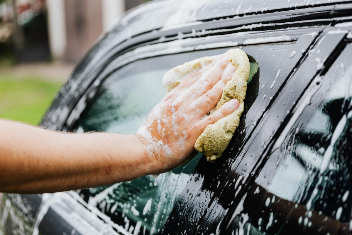 How to Get Tree Sap Off Your Car