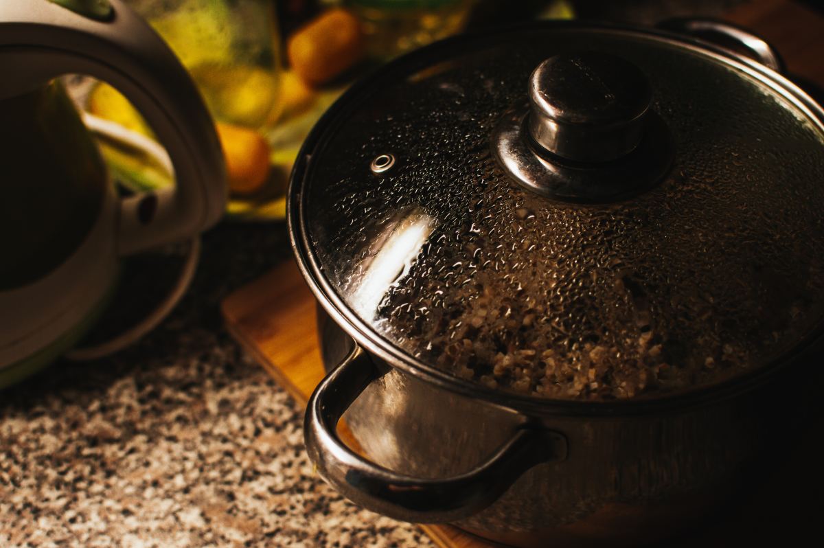 Cover and cook … when you should (and shouldn't) use lids while cooking