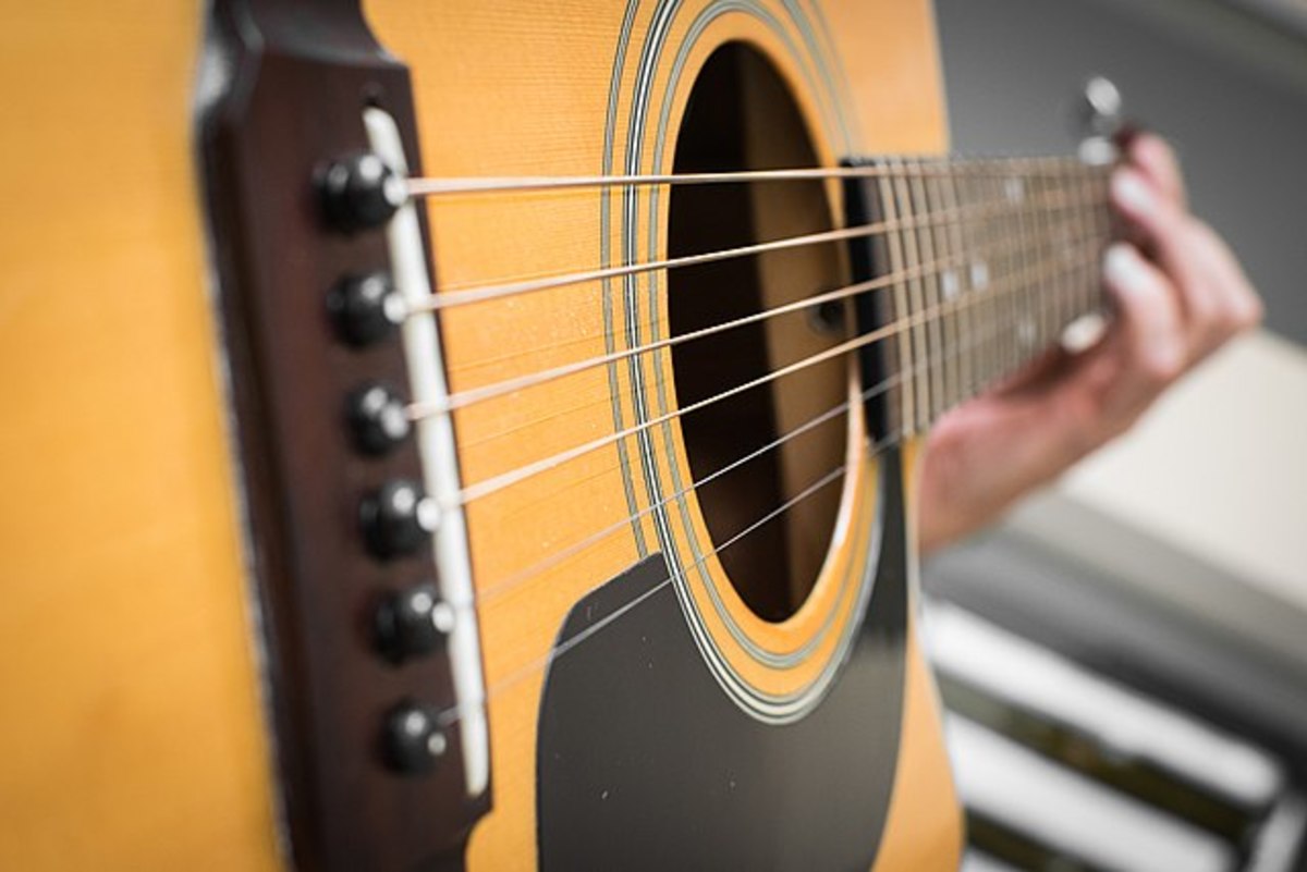 The 5 Best Jumbo Acoustic Guitars for Serious Musicians