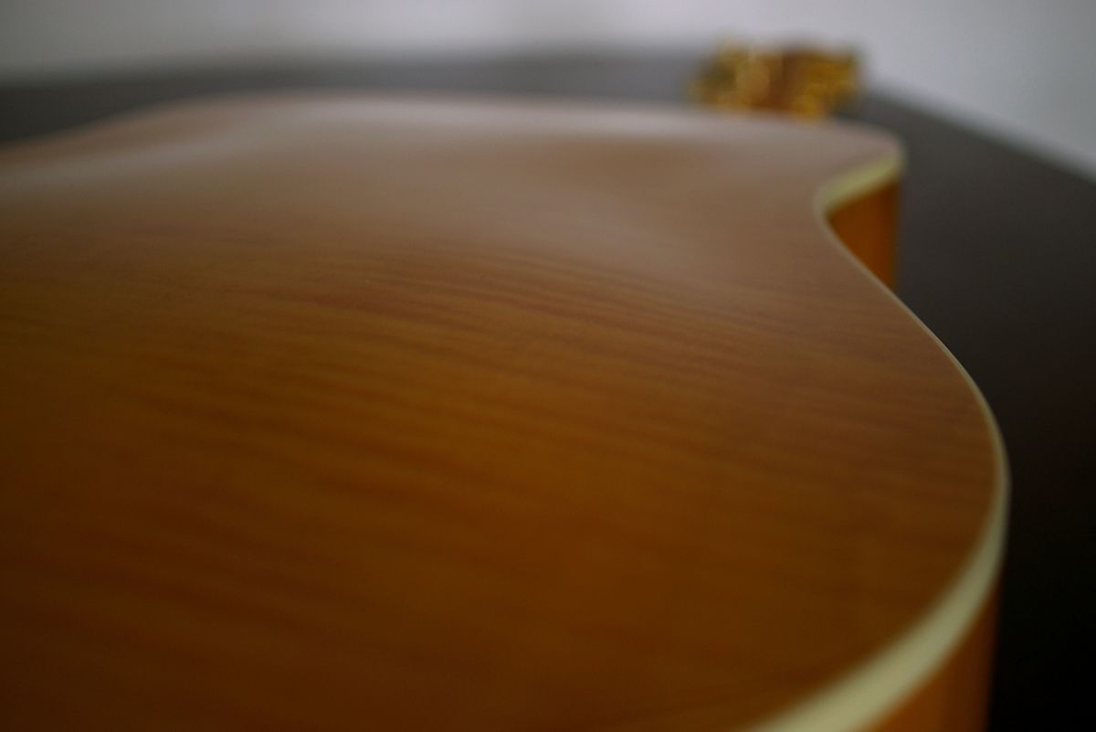 Top 5 Maple Body Dreadnought Guitars for Serious Amateurs or Professionals
