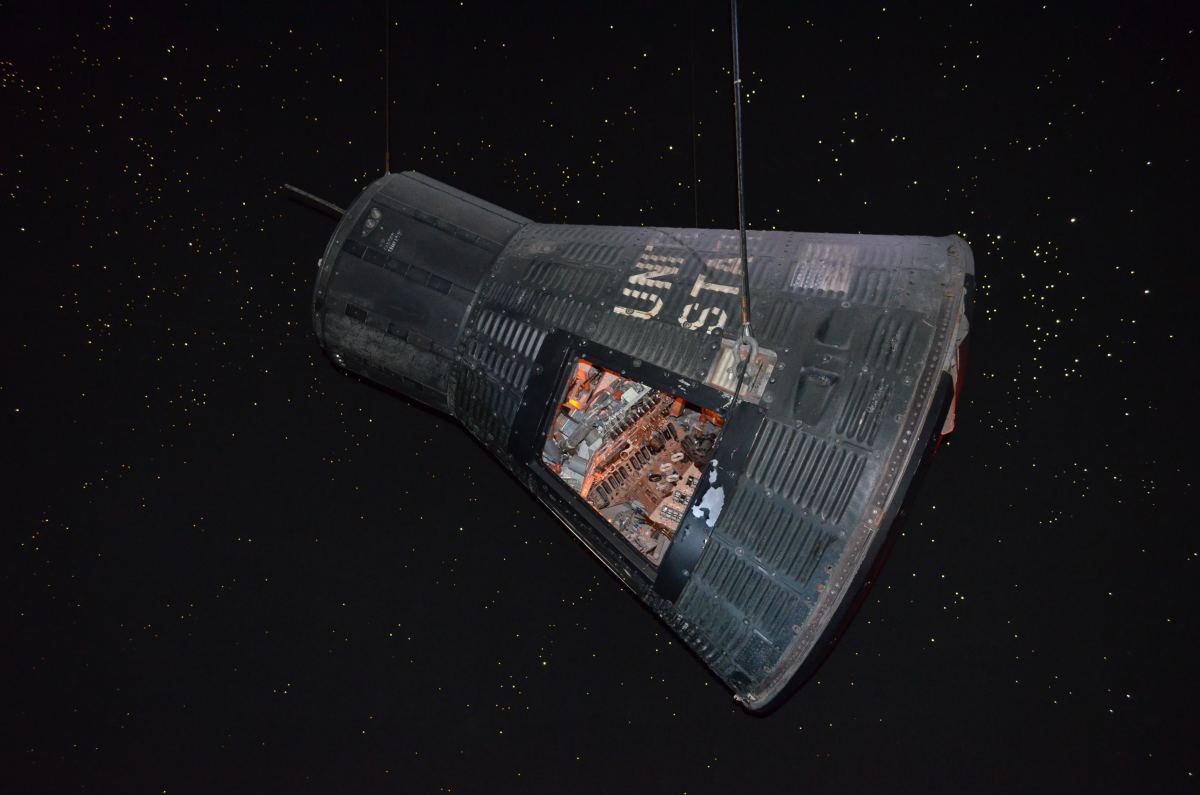 The Fascinating Mystery of the Alien Black Knight Satellite - HubPages - Black Knight Satellite Beyond The Signal