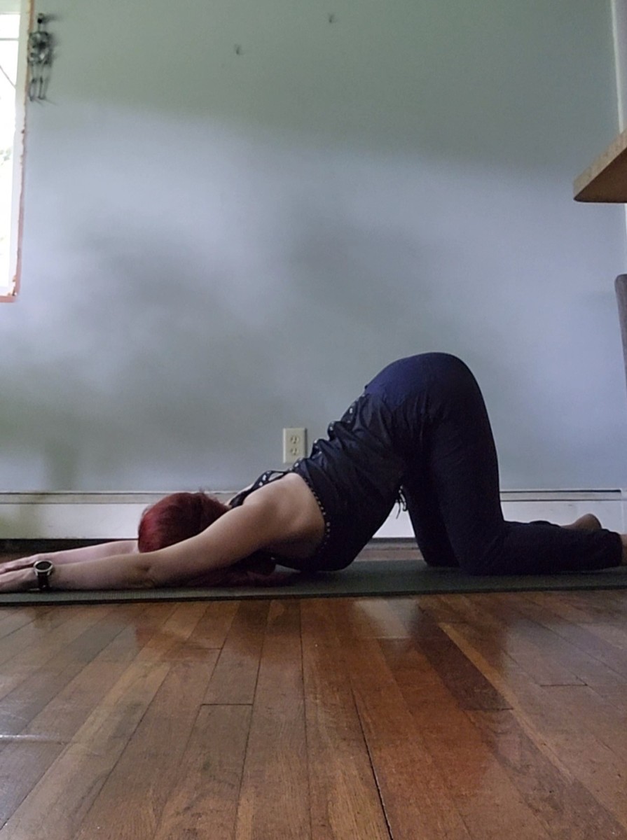 10 Awesome Yoga Poses For Men - DoYou
