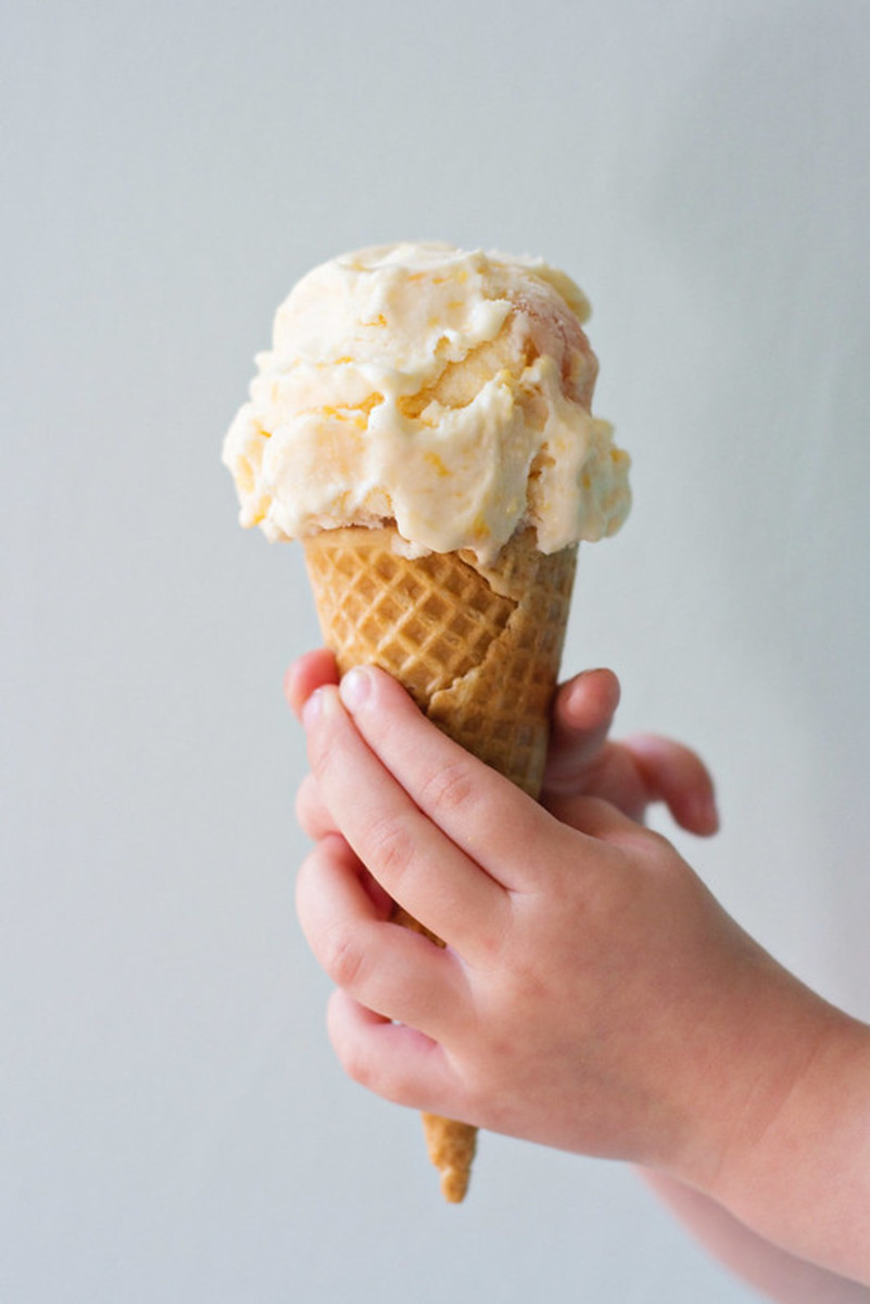 Homemade Peach Ice Cream Recipe & How to use a Hand-Crank Ice Cream Maker