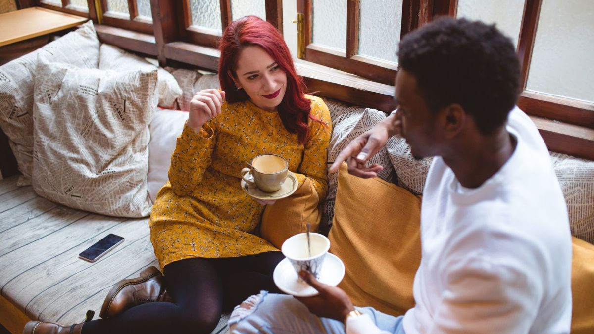 What to Know About an Aries and Leo Romantic Connection