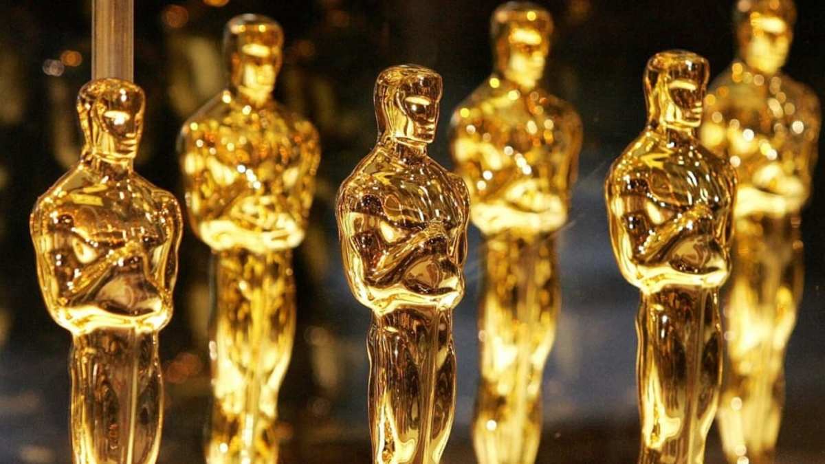 The Oscars- a Journey Through the Evolution, Glamour, and It's Impact