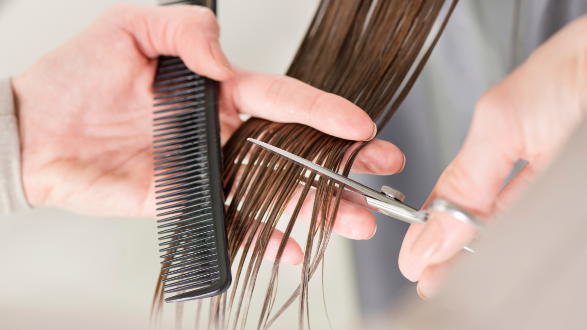 How to Trim Your Hair by Yourself at Home