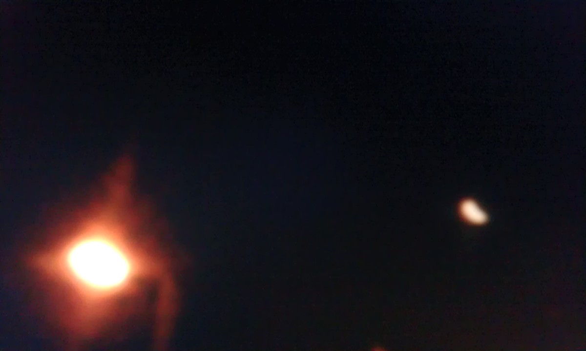 World-Wide UFO Activity & Crop Circles in England, August 2012