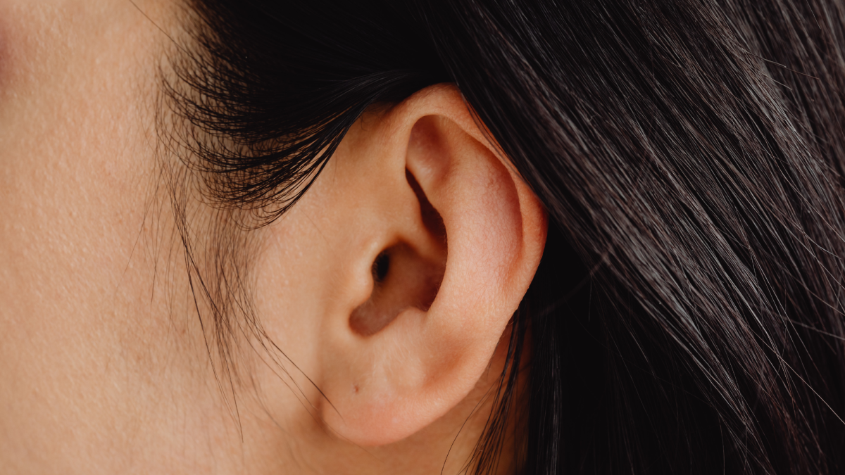 How to Get Rid of Blackheads in the Ears: 5 Steps That Work