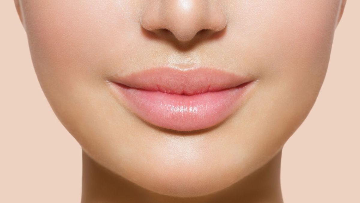 How to Get Rid of Chapped Lips Fast: 5 Simple Tips