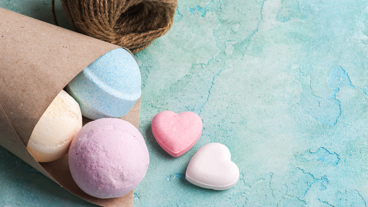 How to Make Bath Bombs With Baking Soda, Citric Acid, and Oil