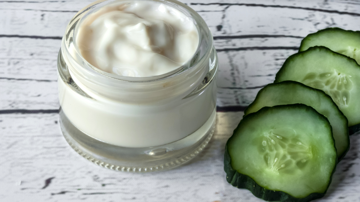 3 Refreshing Cucumber Face Mask Recipes to Nourish Skin