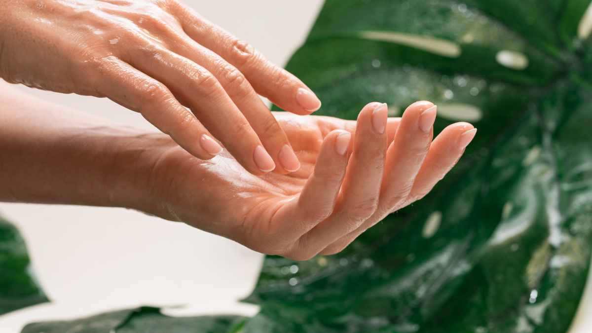 How to Get Soft Hands With 3 Homemade Remedies