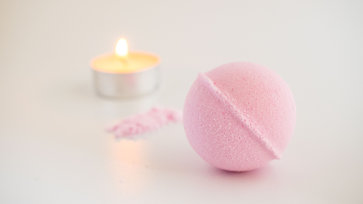 Bubble Bars and Bath Bombs: What's the Difference?