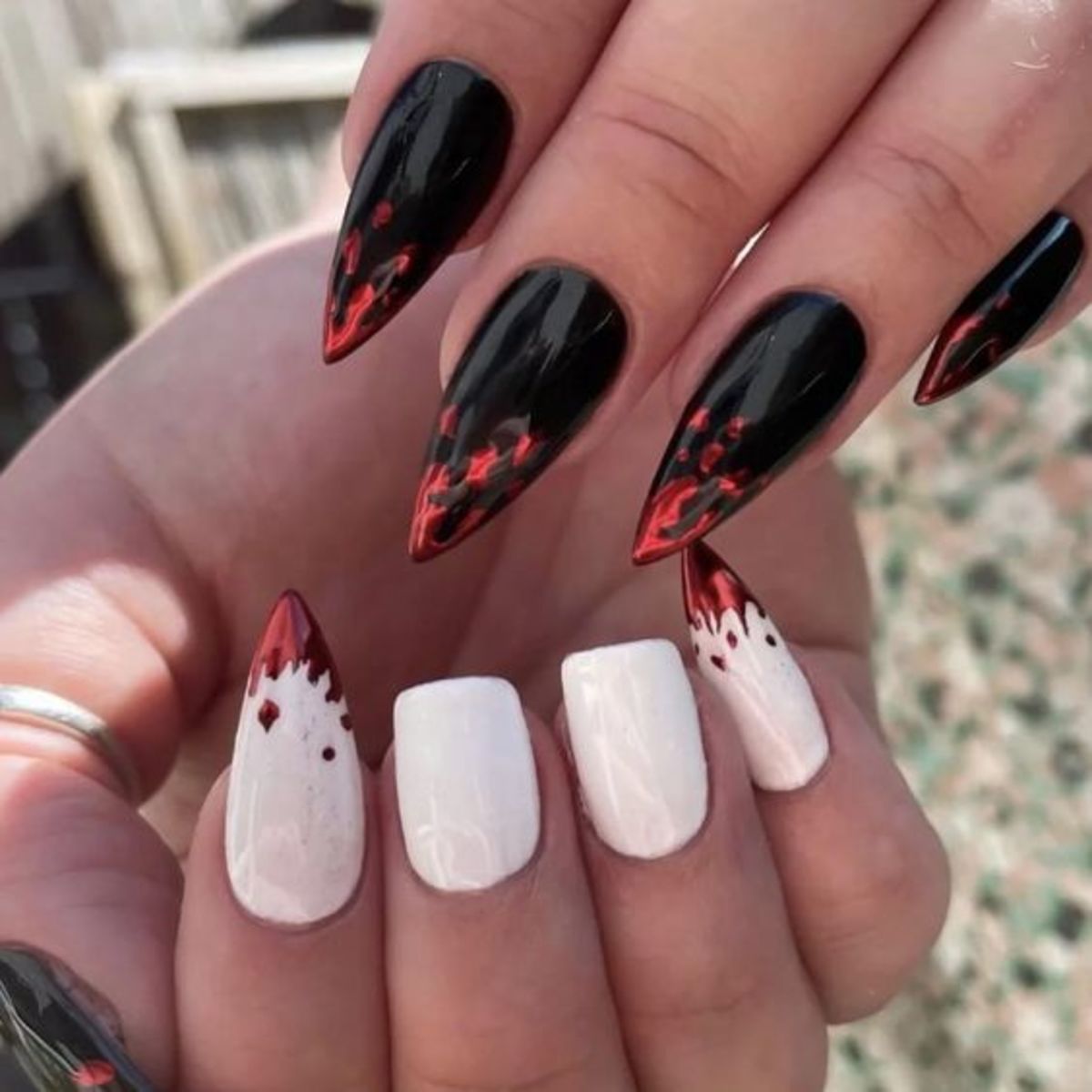 15 Cool New Years Eve Nail Design Ideas - A Nation of Moms