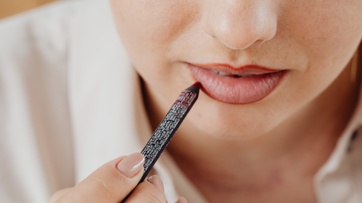4 Reasons Why Lip Liners Make Fantastic Lipsticks