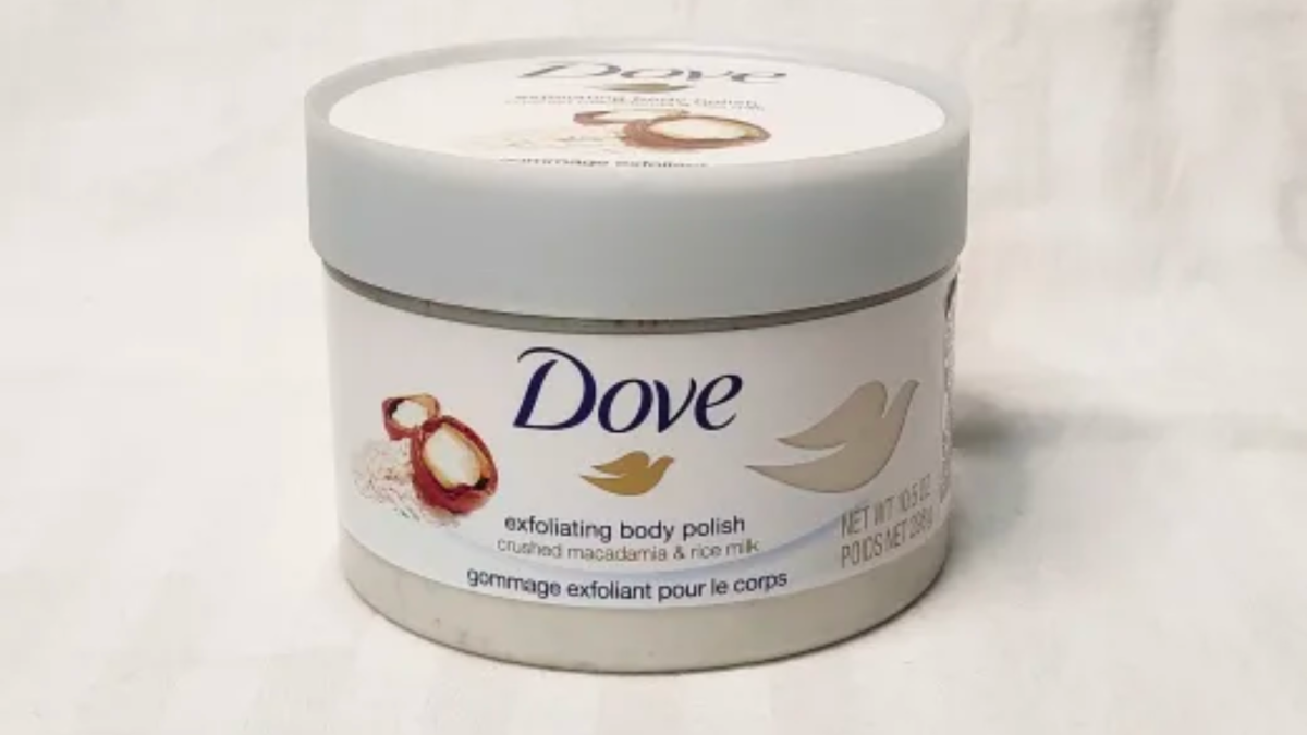 Dove Exfoliating Body Polish Review: Crushed Macadamia & Rice Milk