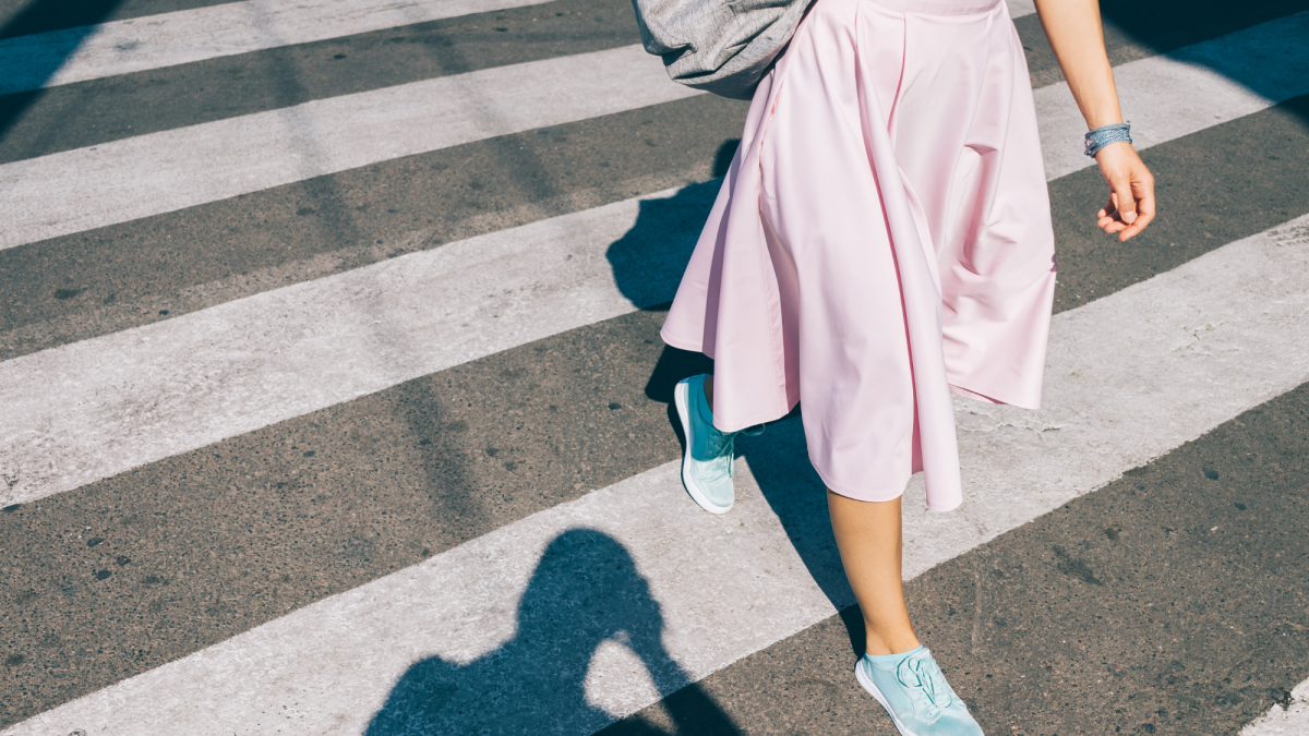 30+ Jaw-Dropping Sneaker and Dress Outfit Ideas