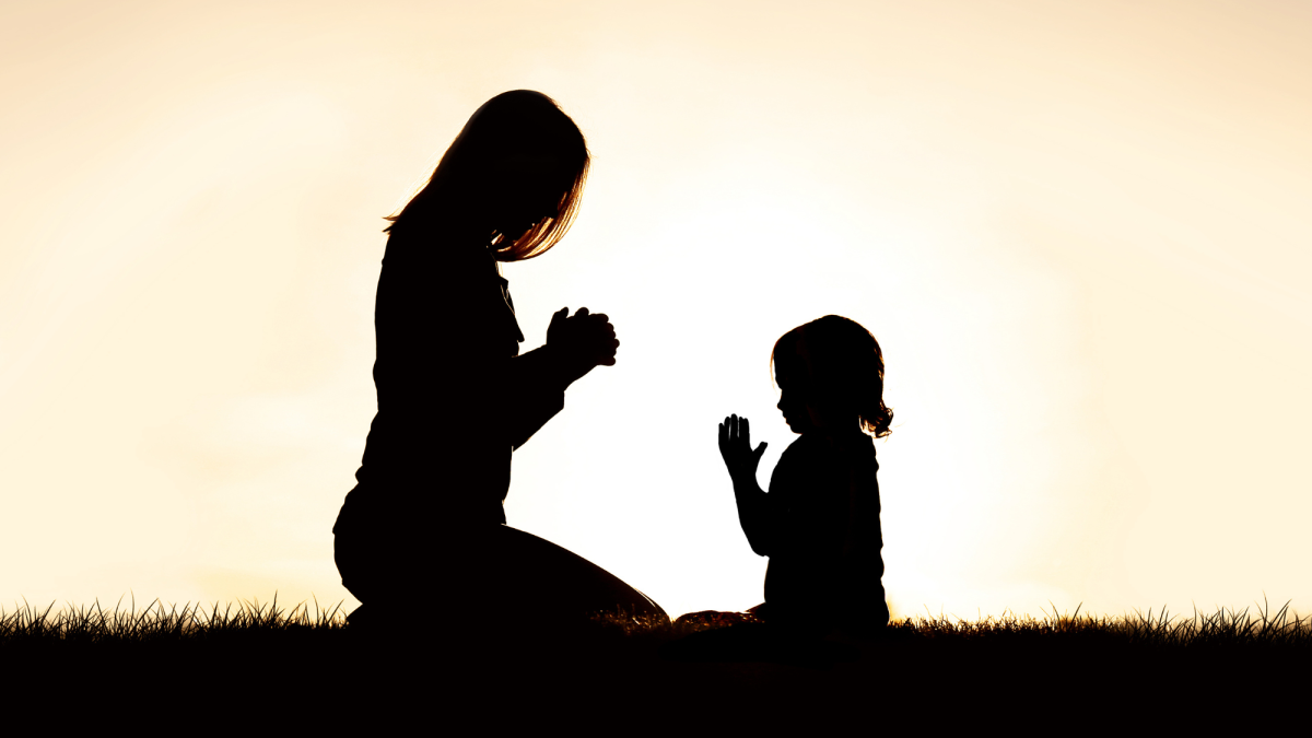 25 Positive Quotes About Mothers' Prayers