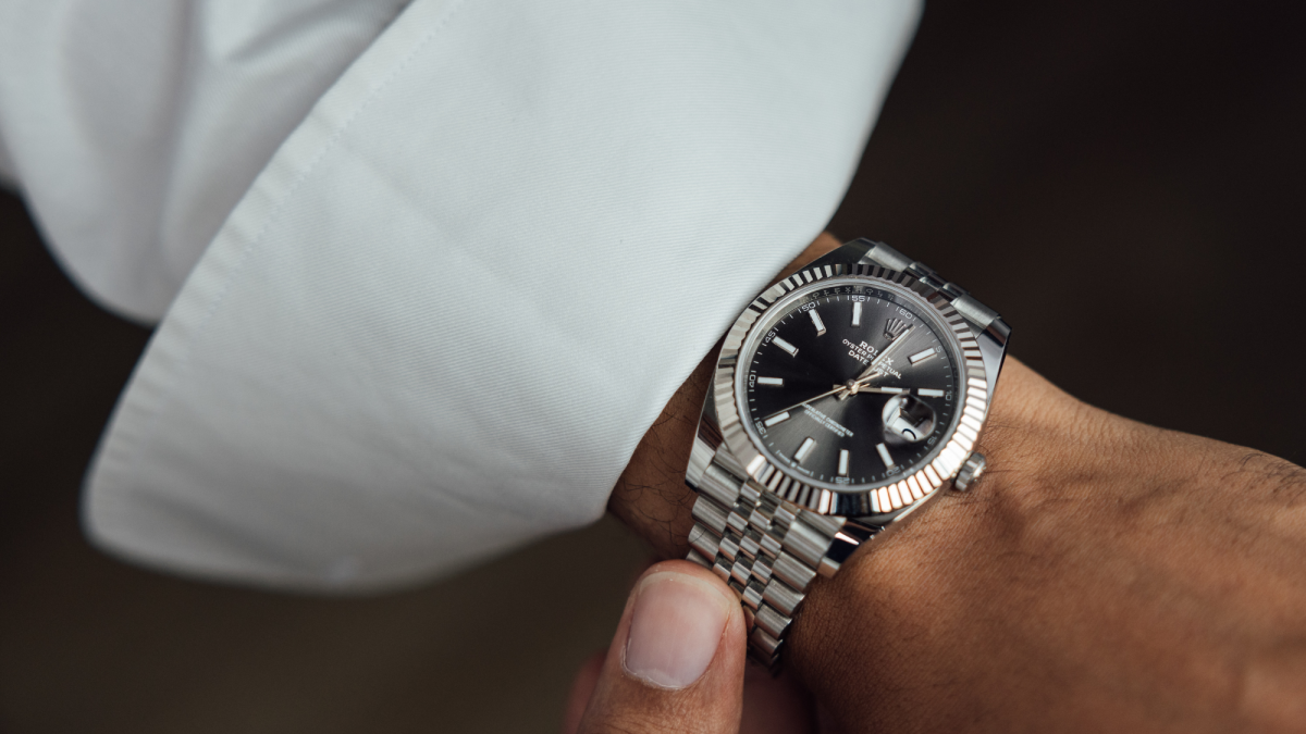 The Best Men's Watches and Jewelry for Red Carpet Events 2023