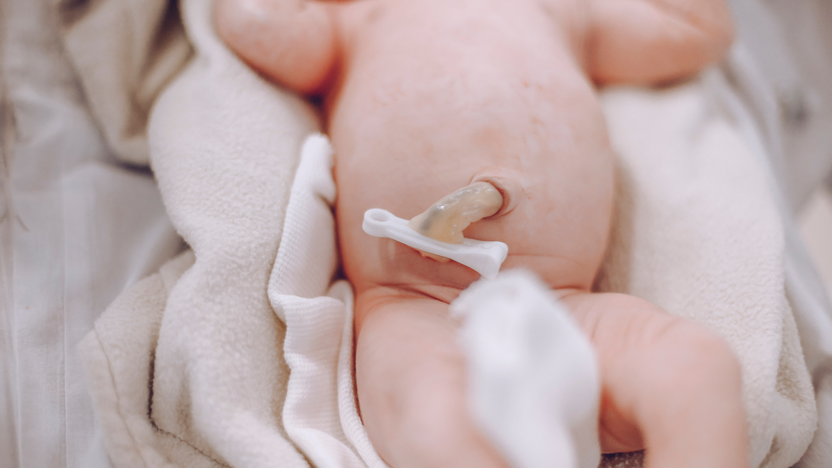 Delayed Cord Clamping: Why Cord Blood Banking Hurts Your Baby